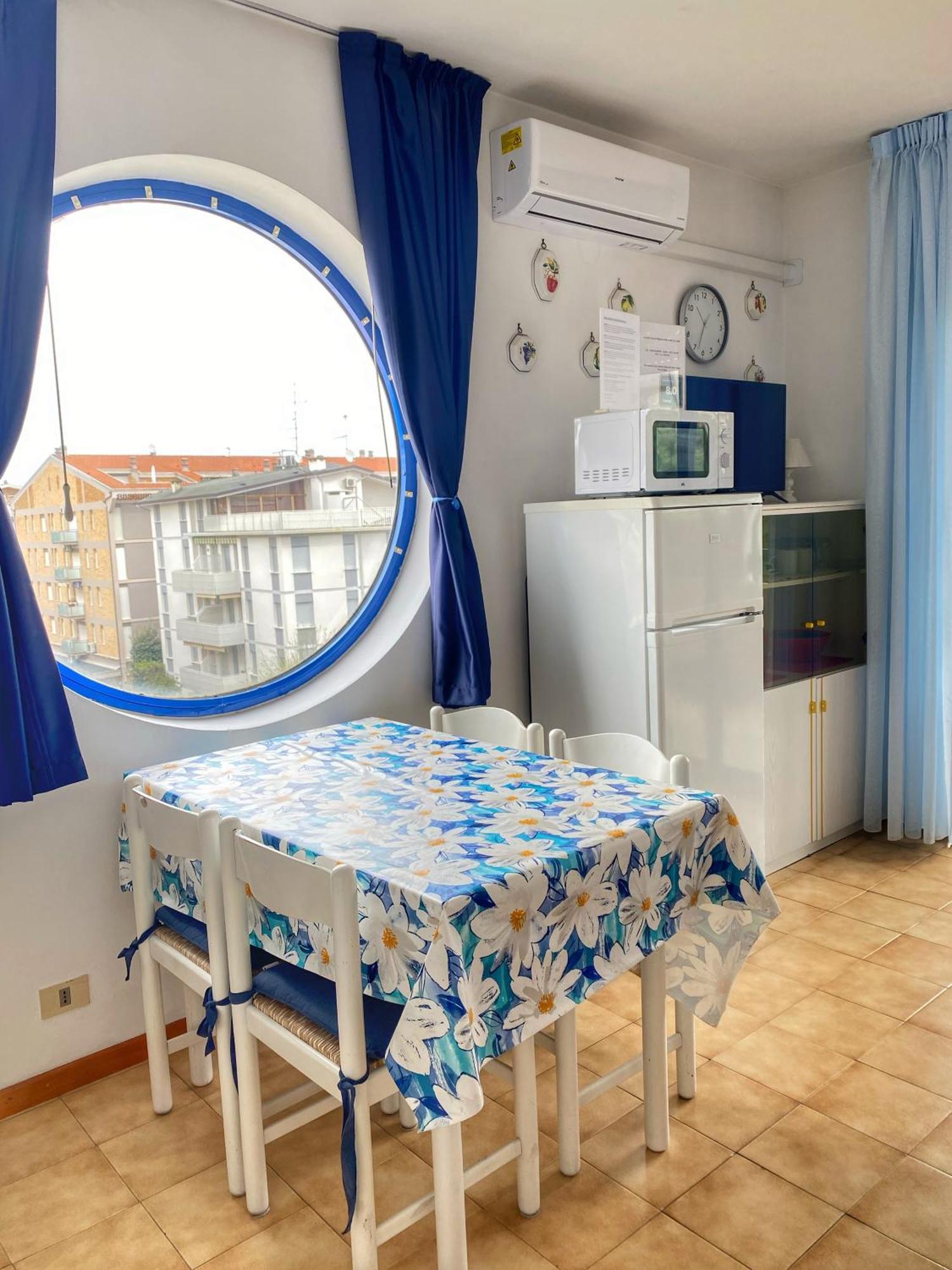 Grazioso Appartamento N 47 A 100Mt Dal Mare Bibione Exterior foto